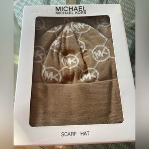 Micheal Kors matching hat and scarf NWT in box unopened.
